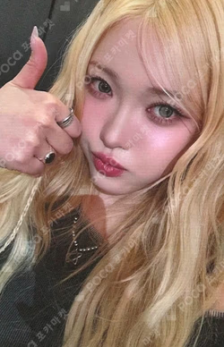 Billlie World Tour ‘Our FLOWERLD (Belllie’ve You)’ in SEOUL LIGHT STICK STRAP HARAM photocard image