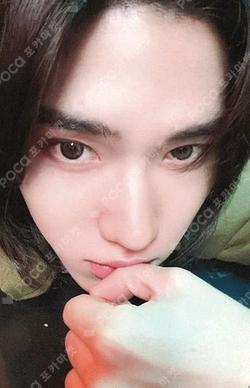 LOST APPLEMUSIC Chael photocard image