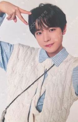 NCT WISH 1st CONCERT TOUR INTO THE WISH : OUR WISH IN JAPAN RANDOM PHOTOCARD YUSHI photocard image