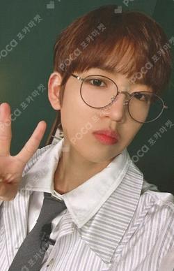 I did it. WITHMUU KIMMINJAE photocard image