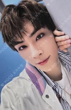 SMTOWN LIVE 2025 in SEOUL MP3 PLAYER SET XIAOJUN photocard image
