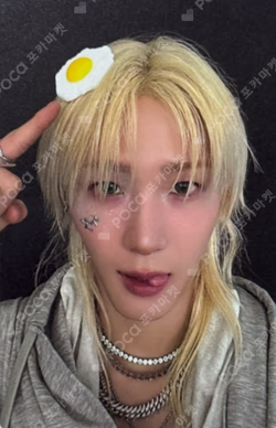 SAD SONG hello82 POP-UP Exclusive