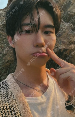 Perfectly Imperfect RANDOM TRADING PHOTOCARD