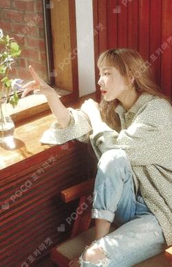 Inside - TAEYEON with S♡NE MD REWARD TAEYEON photocard image