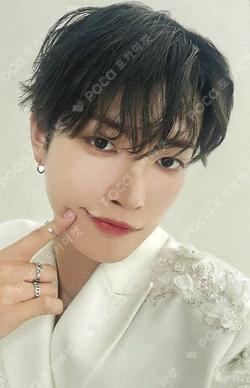 ATEEZ HONGJOONG photocard image