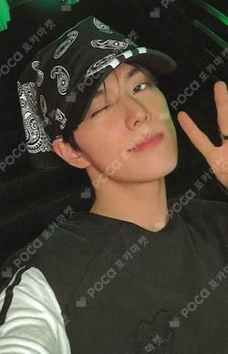 HOUSE OF TRICKY : WRECKING THE HOUSE HIKER ver. JINSIK photocard image