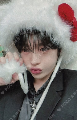 LOST Mubeat Yuma photocard image