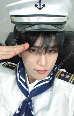 LOST Mubeat JunWoo photocard image