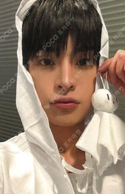 HOUSE OF TRICKY : WRECKING THE HOUSE APPLEMUSIC LUCKY DRAW YECHAN photocard image