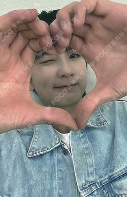 ONE HEARTED JUMP UP KYRELL photocard image