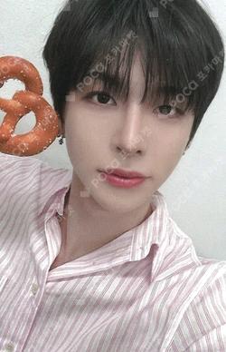 ONE QUESTION K-MONSTAR JIHO photocard image