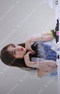 Buenos Aires Random Photocard ANYUJIN photocard image