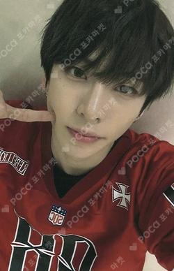 ONE QUESTION Release Event JIHO photocard image