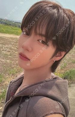 WHO WE ARE POP-UP STORE TRADING CARD JL photocard image