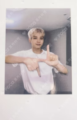 WALK KMS JUNGWOO photocard image