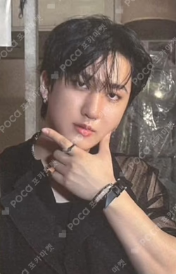 DO IT POP-UP STORE ZIP-UP HOODIE CHANGBIN photocard image