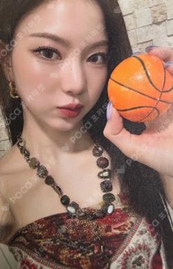 I WANT IT APPLEMUSIC ISA photocard image