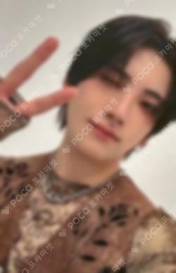 Back to Life WEVERSE LUCKY DRAW YUMA photocard image