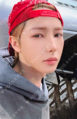 Beat It Up EVERLINE RENJUN photocard image