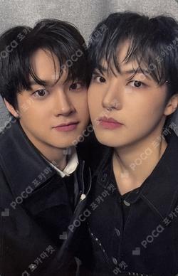 HOUSE OF TRICKY : WRECKING THE HOUSE POP-UP STORE METAL BADGE Unit photocard image