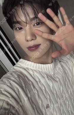 EVNNE Photo Exhibition [INTO THE LIGHT] PHOTOBOOK