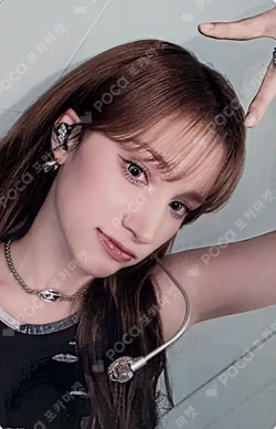 BUBBLE GUM MAKESTAR HUENING BAHIYYIH photocard image