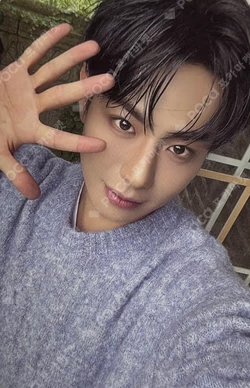 EVNNE Photo Exhibition [INTO THE LIGHT] PHOTOBOOK