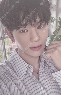 EVNNE Photo Exhibition [INTO THE LIGHT] REWARD