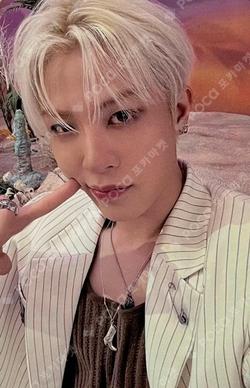 2025-26 TREASURE TOUR [PULSE ON] IN JAPAN CD/DVD 부스 회장 한정 SO JUNG HWAN photocard image