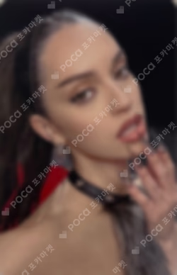 BEAUTIFUL CHAOS BROADCAST Daniela photocard image