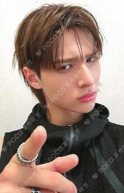 LOUD & PROUD SOUND WAVE MACKIAH photocard image