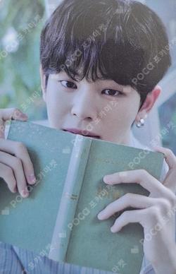 EVNNE Photo Exhibition [INTO THE LIGHT] TRADING CARD MUNJUNGHYUN photocard image