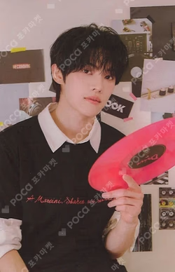 CLOSER TO MY ARCHIVE TRADING PHOTOCARD Jeon Minwook photocard image