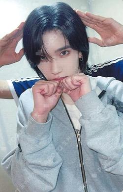 LOST Rising Star Chael photocard image