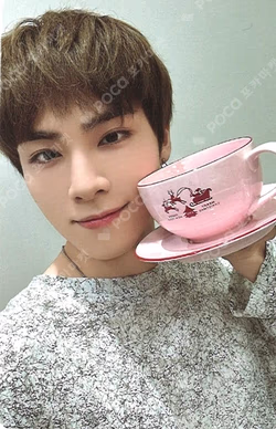 2024 PINK CHRISTMAS CUP & SAUCER SET XIAOJUN photocard image