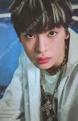 HOUSE OF TRICKY : WRECKING THE HOUSE KEYRING ver. YECHAN photocard image