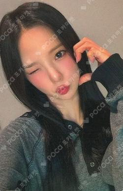 BUBBLE GUM WHOSFAN YUJIN photocard image