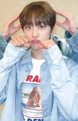 LOST Rising Star JinSu photocard image