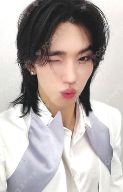 LOST SUNCATCHER Ver. Chael photocard image