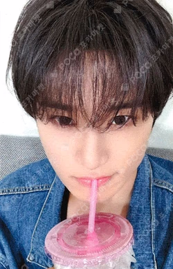 LOST FANPLEE JunWoo photocard image