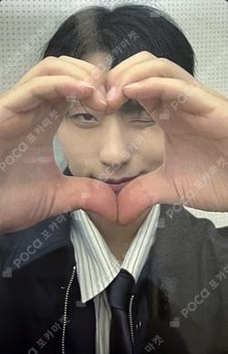 LXVE to DEATH WHOSFAN Gun-il photocard image