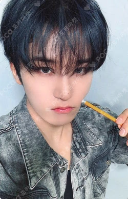 LOST myStarGoods JunWoo photocard image