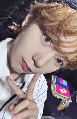 COLOR Photobook Ver. YIZHIYU