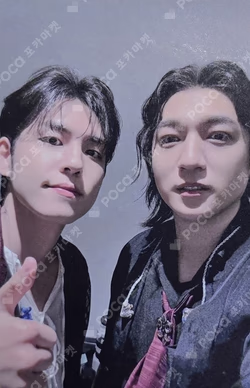 DAY6 3RD WORLD TOUR [FOREVER YOUNG] Blu-ray Unit photocard image