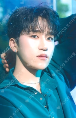 LOST SUNCATCHER Ver. JunWoo photocard image