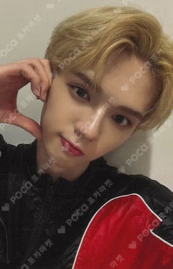 ONE QUESTION Release Event BRIAN photocard image