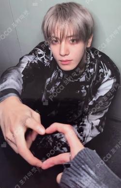 blackout ticket ver. Seung Ho Song photocard image