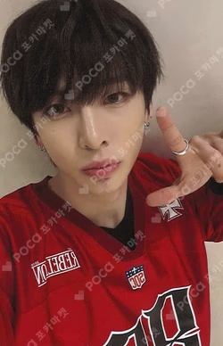 ONE QUESTION Release Event JIHO photocard image