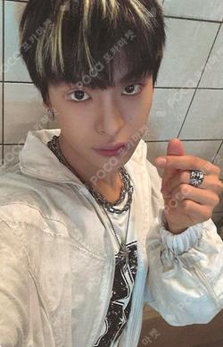 HOUSE OF TRICKY : WRECKING THE HOUSE POCAALBUM YECHAN photocard image