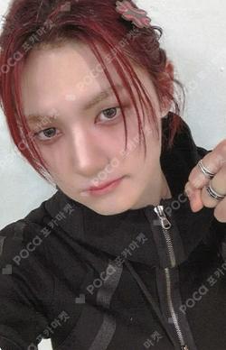 LOUD & PROUD EVERLINE SEUNGMO photocard image